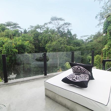 Jungle'S Door Ubud By Love Is Simple Exterior photo